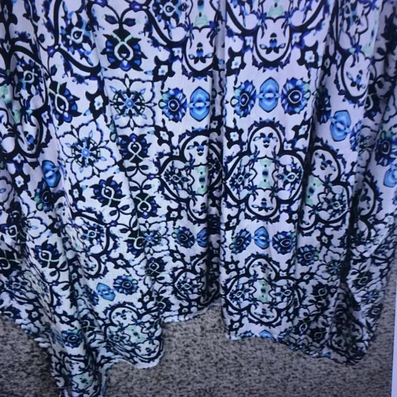 Lane Bryant White and Blue Patterned Beaded V-Neck Tunic - Picture 5 of 7